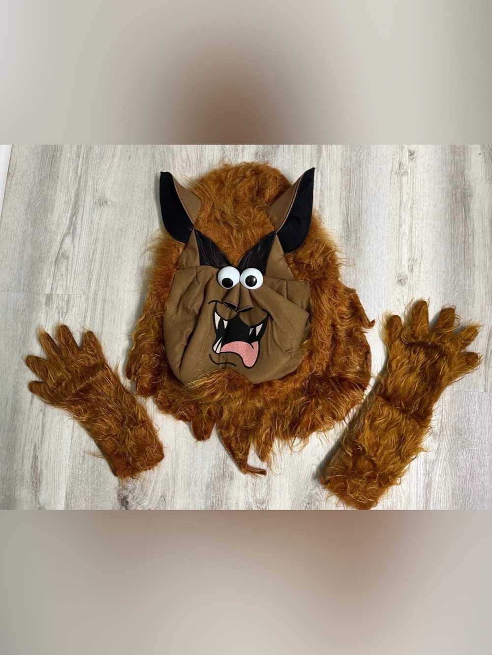 Wacky Werewolf Mask & Gloves Halloween Costume